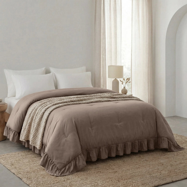 Lazy dekbed en overtrek in 1 - Ruffles - exclusief kussensloop - Taupe - zijaanzicht