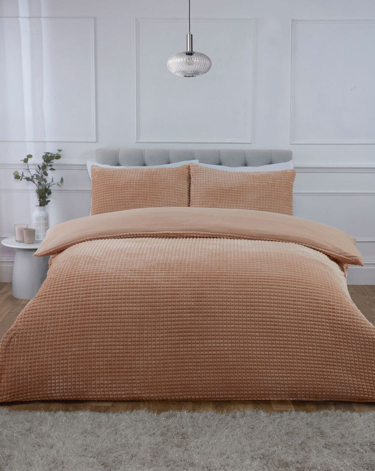 So Soft dekbedovertrek Waffle Teddy - Latte - Teddy Fleece - vooraanzicht